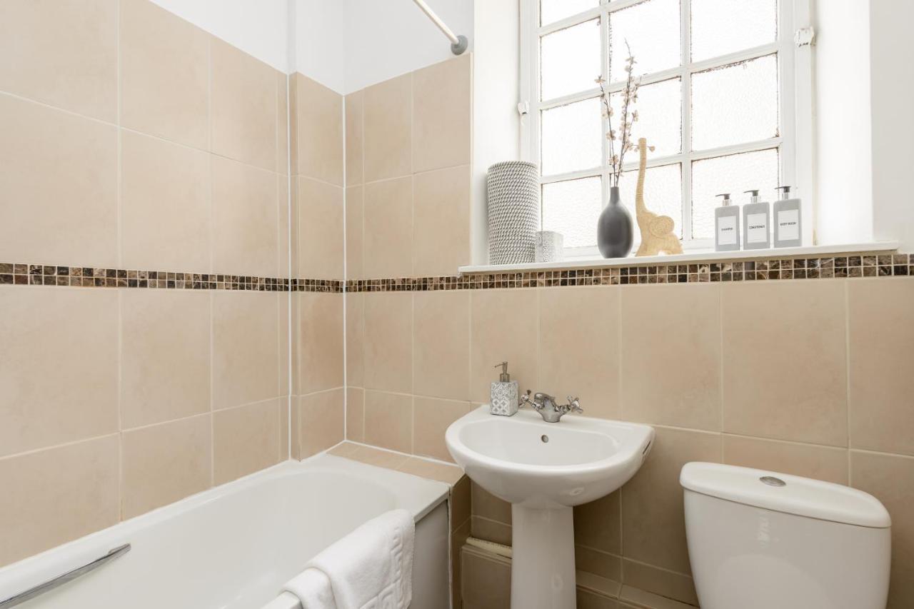 2 Bedroom Royal Mile Apartment Эдинбург Экстерьер фото